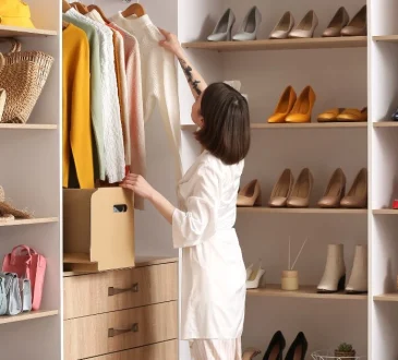 Ultimate Capsule Wardrobe Guide: Buy Less, Dress Better